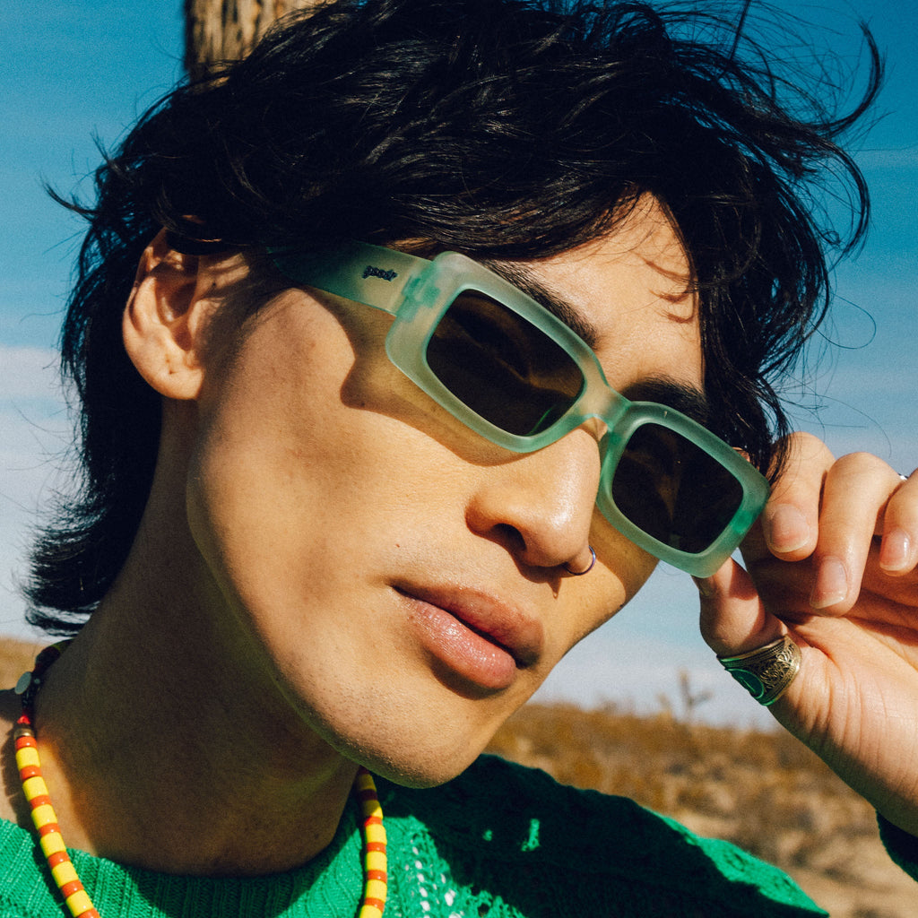 Stays For The Encore - Beach Ready Vacation Sunglasses