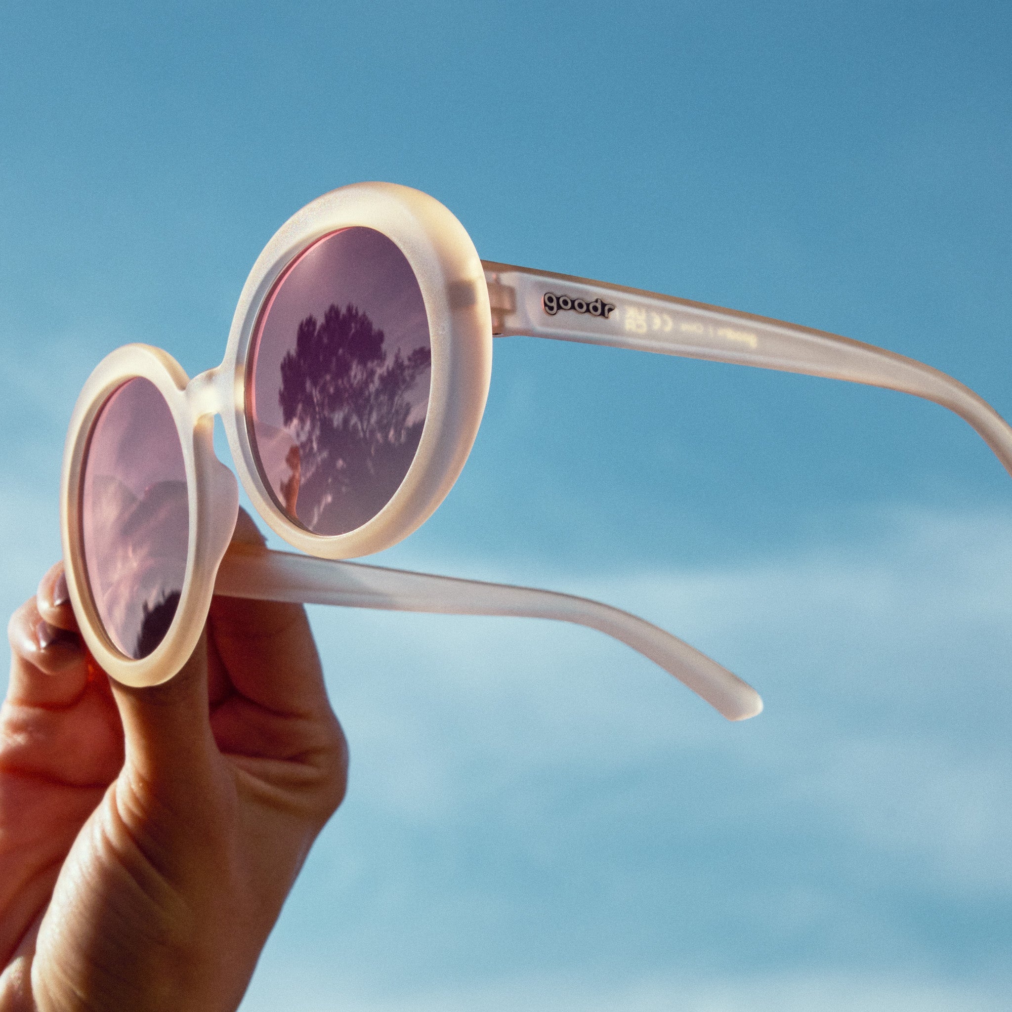 Setlist Serotonin - Run Ready Travel Sunglasses